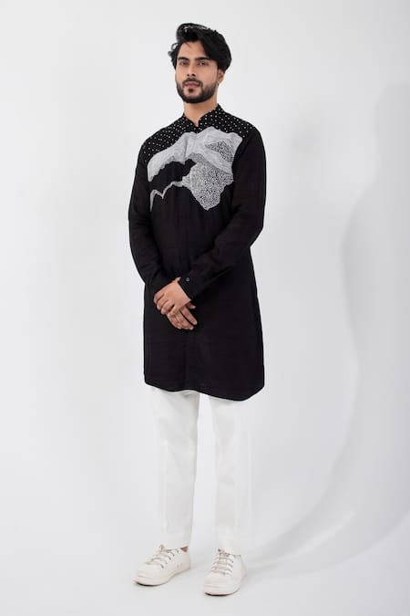 Smriti By Anju Agarwal_Black Handloom , Embroidery Noir Eclipse Kurta With Pant _Online_at_Aza_Fashions