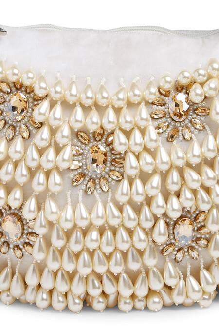 Bijoux By Priya Chandna White Pearls Velvet Tassel Button Up Potli at Aza Fashions Bijoux By Priya Chandna_White Pearls Velvet Tassel Button Up Potli _at_Aza_Fashions