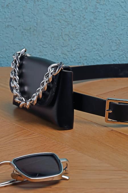 Shop Bijoux By Priya Chandna Black Plain Bolsa Pequena Mini Belt Bag at Aza Fashions Shop_Bijoux By Priya Chandna_Black Plain Bolsa Pequena Mini Belt Bag _at_Aza_Fashions