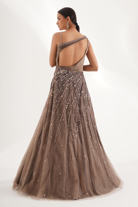 Chaashni By Maansi And Ketan Gradient Embroidered Velvet Gown 