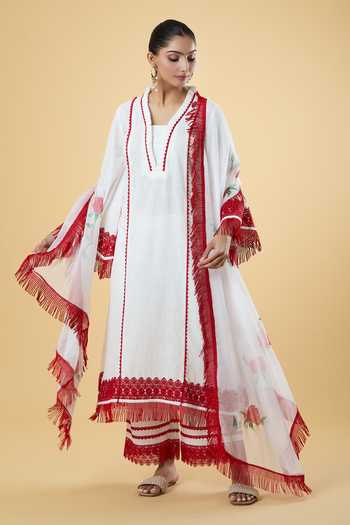 Samyukta Singhania White Cotton Embroidery V-neck Oorja Lace Embellished Kurta Set at Aza Fashions Samyukta Singhania_White Cotton Embroidery V-neck Oorja Lace Embellished Kurta Set _at_Aza_Fashions