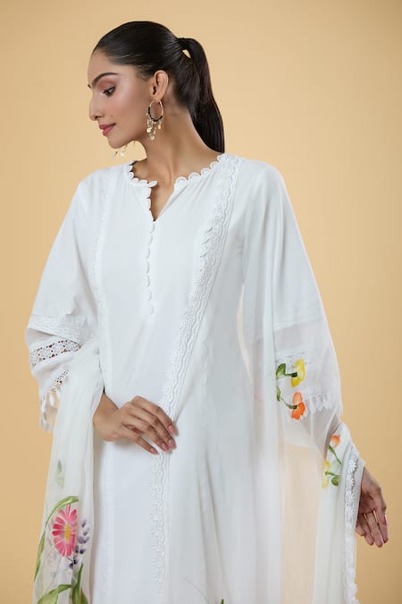 Shop Samyukta Singhania White Cotton Lace Split V-neck Garima Scallop Embellished Kurta Set Online at Aza Fashions Shop_Samyukta Singhania_White Cotton Lace Split V-neck Garima Scallop Embellished Kurta Set _Online_at_Aza_Fashions