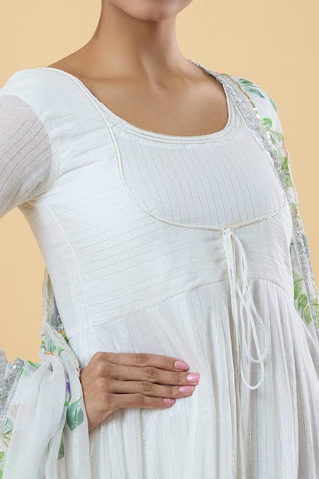 Samyukta Singhania_White Cotton Gota Patti, Embroidery Round Neck Parina Embellished Anarkali Set _at_Aza_Fashions