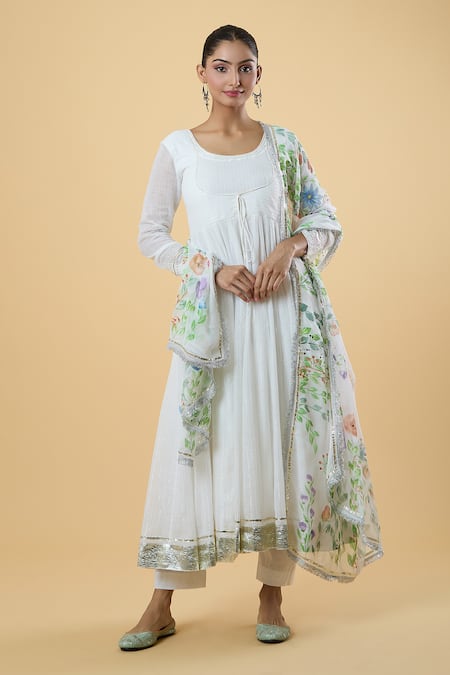 Buy_Samyukta Singhania_White Cotton Gota Patti, Embroidery Round Neck Parina Embellished Anarkali Set 