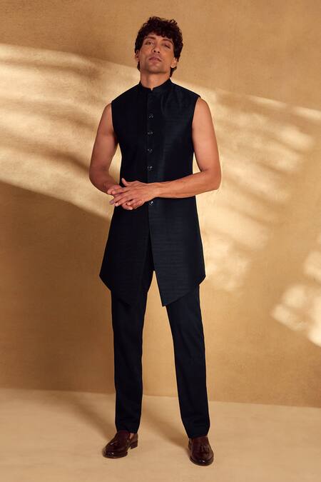 Aariyana Couture_Black Silk Embroidery Woven Floral Jacket Kurta Set_Online_at_Aza_Fashions