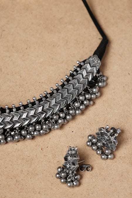 Shop Mero Jewellery Silver Plated Chevron Carved Maharashtrian Thushi Set at Aza Fashions Shop_Mero Jewellery_Silver Plated Chevron Carved Maharashtrian Thushi Set _at_Aza_Fashions