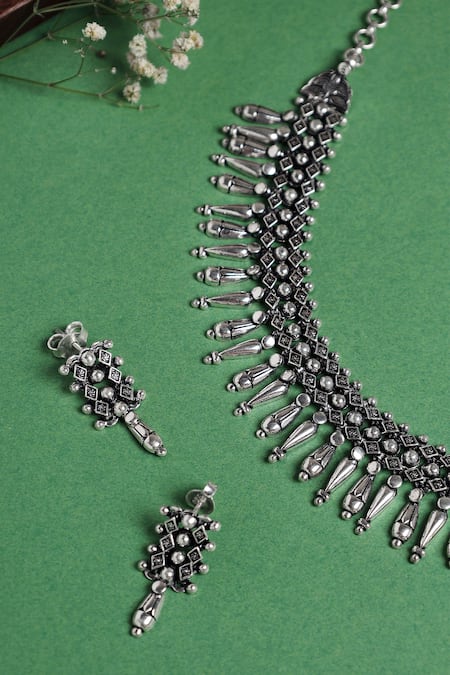 Shop Mero Jewellery Silver Plated Spoke Drop Carved Necklace Set at Aza Fashions Shop_Mero Jewellery_Silver Plated Spoke Drop Carved Necklace Set _at_Aza_Fashions