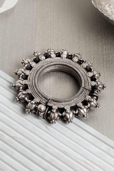 Mero Jewellery Floral Carved Handcuff 