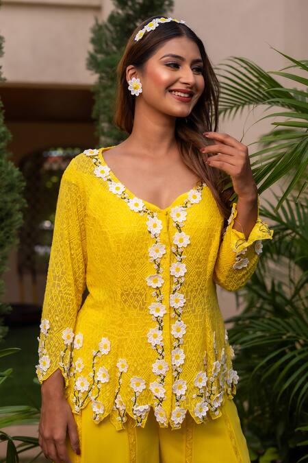 Shop Label Anshu Khathuria Yellow Silk, Georgette Pearls, Embroidery V-neck Tunic Palazzo Set Online at Aza Fashions Shop_Label Anshu Khathuria_Yellow Silk, Georgette Pearls, Embroidery V-neck Tunic Palazzo Set _Online_at_Aza_Fashions