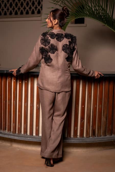 Label Anshu Khathuria Brown Jersey Embroidery 3d Floral Applique Detailed Blazer With Pant Online at Aza Fashions Label Anshu Khathuria_Brown Jersey Embroidery 3d Floral Applique Detailed Blazer With Pant _Online_at_Aza_Fashions