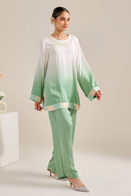 Buy Siyona By Ankurita Green Round Neck Ombre Sequin Tunic And Pant Set Online at Aza Fashions Buy_Siyona By Ankurita_Green Round Neck Ombre Sequin Tunic And Pant Set _Online_at_Aza_Fashions