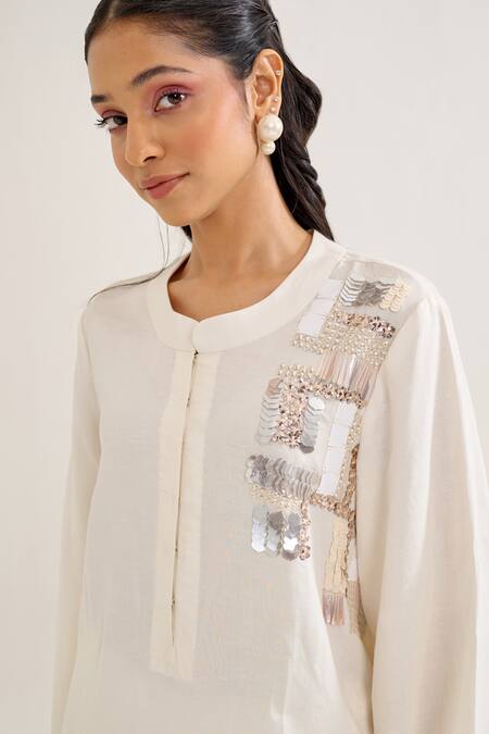 Siyona By Ankurita_Ivory Linen Sequins Bandeau Mogra Embroidered Shoulder Kurta And Pant Co-ord Set _at_Aza_Fashions