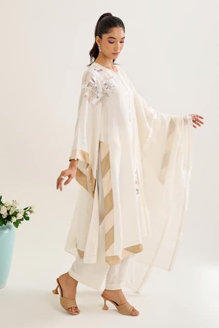 Buy Siyona By Ankurita Ivory Linen, Chanderi Sequins, Embroidery Round Neck Nargis Kurta Set Online at Aza Fashions Buy_Siyona By Ankurita_Ivory Linen, Chanderi Sequins, Embroidery Round Neck Nargis Kurta Set _Online_at_Aza_Fashions