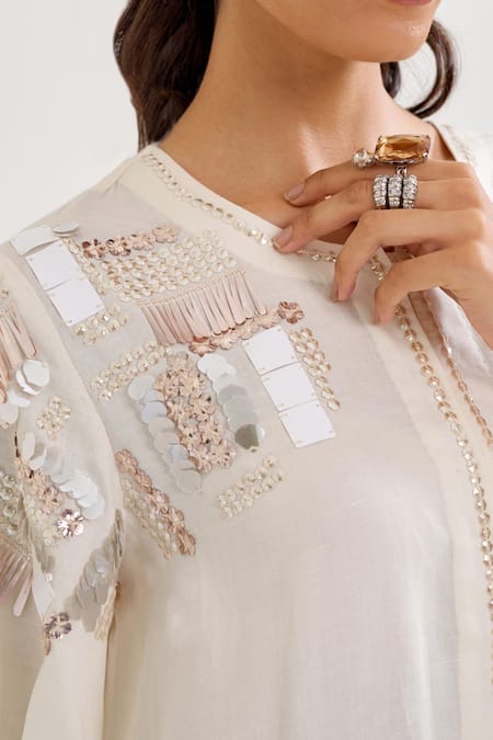 Siyona By Ankurita Ivory Linen, Chanderi Sequins, Embroidery Round Neck Nargis Kurta Set at Aza Fashions Siyona By Ankurita_Ivory Linen, Chanderi Sequins, Embroidery Round Neck Nargis Kurta Set _at_Aza_Fashions