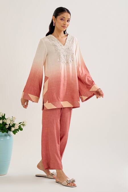 Shop Siyona By Ankurita Pink Cotton Sequins V-neck Palash Ombre Kurta And Pant Co-ord Set Online at Aza Fashions Shop_Siyona By Ankurita_Pink Cotton Sequins V-neck Palash Ombre Kurta And Pant Co-ord Set _Online_at_Aza_Fashions