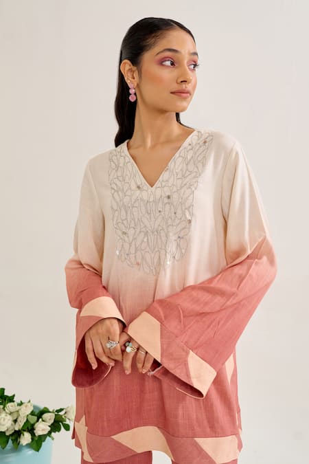 Siyona By Ankurita Pink Cotton Sequins V-neck Palash Ombre Kurta And Pant Co-ord Set at Aza Fashions Siyona By Ankurita_Pink Cotton Sequins V-neck Palash Ombre Kurta And Pant Co-ord Set _at_Aza_Fashions