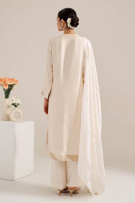 Shop Siyona By Ankurita Ivory Satin Sequins, Embroidery Bandeau Neck Sundari Kurta Set at Aza Fashions Shop_Siyona By Ankurita_Ivory Satin Sequins, Embroidery Bandeau Neck Sundari Kurta Set _at_Aza_Fashions