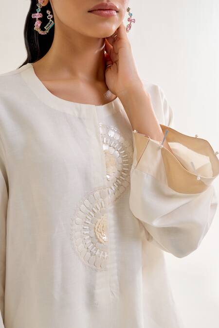 Shop Siyona By Ankurita Ivory Linen Embroidery Sequin Round Chaandni Top With Pant Online at Aza Fashions Shop_Siyona By Ankurita_Ivory Linen Embroidery Sequin Round Chaandni Top With Pant _Online_at_Aza_Fashions