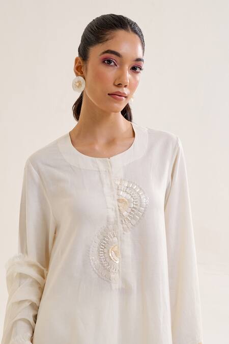 Shop Siyona By Ankurita Ivory Linen, Chanderi Sequins Round Chaandni A-line Embroidered Kurta And Pant Set Online at Aza Fashions Shop_Siyona By Ankurita_Ivory Linen, Chanderi Sequins Round Chaandni A-line Embroidered Kurta And Pant Set _Online_at_Aza_Fashions