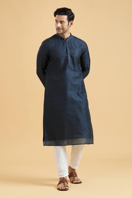 Shop Arihant Rai Sinha Grey Rayon, Polyester, Viscose Diamonds Print Kurta Set Online at Aza Fashions Shop_Arihant Rai Sinha_Grey Rayon, Polyester, Viscose Diamonds Print Kurta Set_Online_at_Aza_Fashions