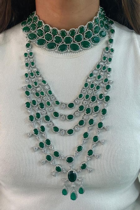 Buy Green Emerald Maharani Three- Floret And 5 Set by Prerto Online at ...