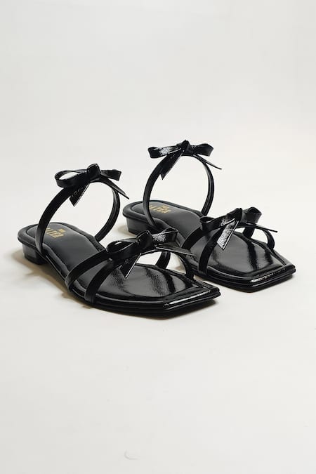 Shop The Alter Black Solid Strappy Flats at Aza Fashions Shop_The Alter_Black Solid Strappy Flats _at_Aza_Fashions