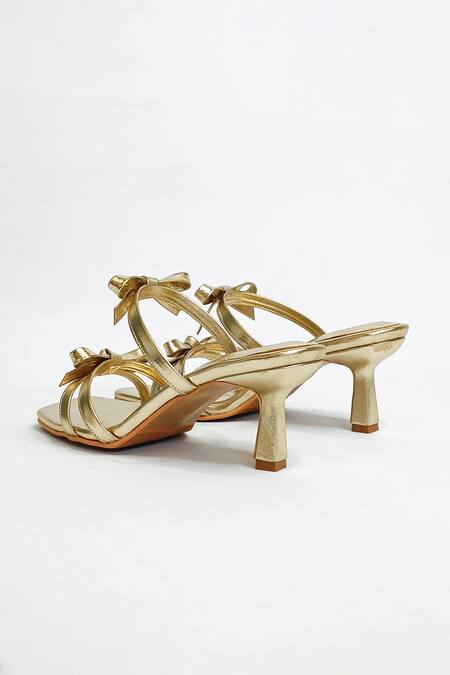 Buy The Alter Gold Bows Solid T-shaped Stiletto Buy_The Alter_Gold Bows Solid T-shaped Stiletto