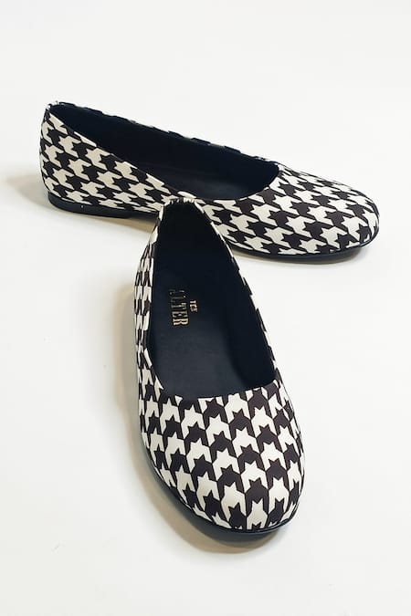 THE ALTER Black Houndstooth Print Ballerinas 