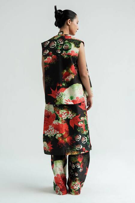 Shop_TIL_Red Chanderi Printed Abstract Floral V-neck Florid Gilet _at_Aza_Fashions