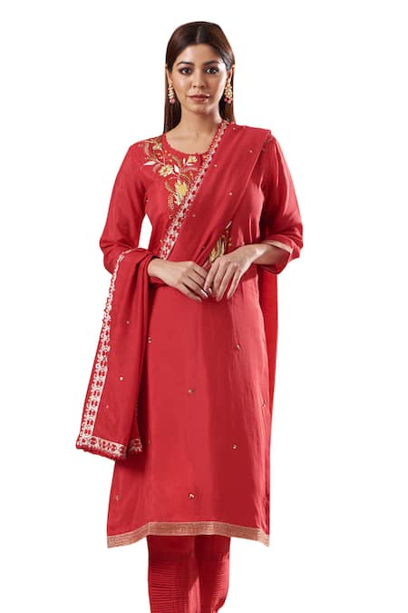 Blue Lotus Design Red Cotton, Silk Embroidery Round Neck Floral Kurta Pant Set at Aza Fashions Blue Lotus Design_Red Cotton, Silk Embroidery Round Neck Floral Kurta Pant Set _at_Aza_Fashions