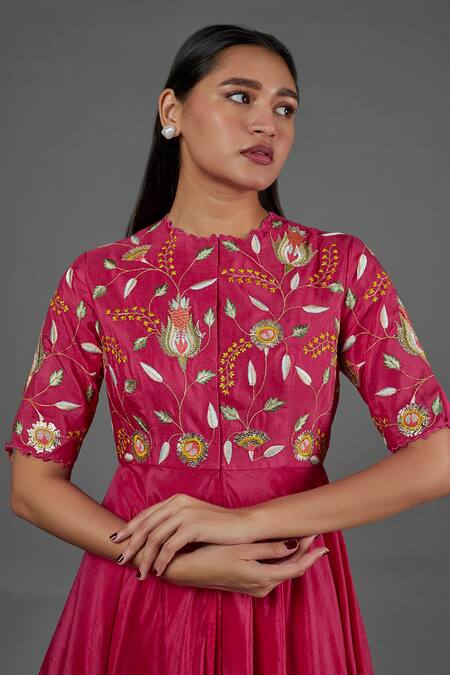 Blue Lotus Design_Pink Cotton, Silk Embroidery Round Neck Floral Asymmetric Kurta _Online_at_Aza_Fashions