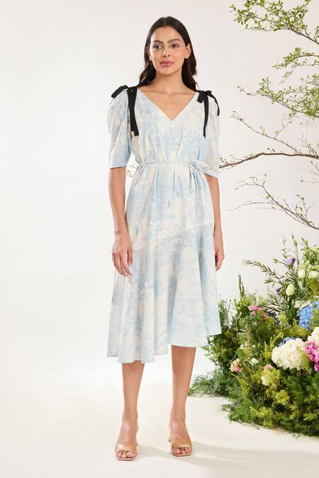 Meadow Blue Cotton Bows V-neck Toile De Jouy Print Asymmetric Dress Online at Aza Fashions Meadow_Blue Cotton Bows V-neck Toile De Jouy Print Asymmetric Dress _Online_at_Aza_Fashions