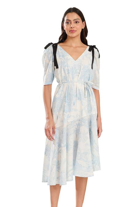 Buy Meadow Blue Cotton Bows V-neck Toile De Jouy Print Asymmetric Dress Online at Aza Fashions Buy_Meadow_Blue Cotton Bows V-neck Toile De Jouy Print Asymmetric Dress _Online_at_Aza_Fashions