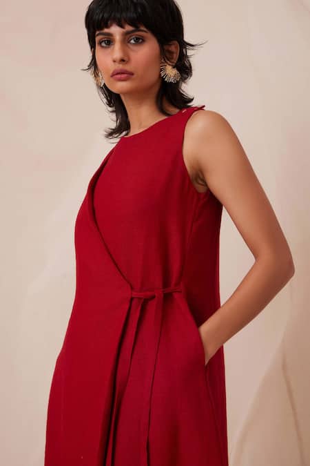 The Summer House_Red Linen Round Neck Yola Solid Dress_at_Aza_Fashions