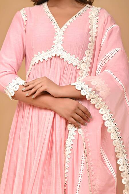 Buy_Gulabik Jaipur_Green Handloom Cotton, Chanderi Lace V-neck Yoke Anarkali And Pant Set 