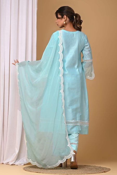 Shop_Gulabik Jaipur_Green Chanderi Lace Split V-neck Scallop Hem Kurta And Pant Set _at_Aza_Fashions
