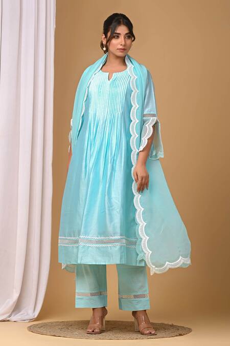 Buy_Gulabik Jaipur_Green Chanderi Lace Split V-neck Scallop Hem Kurta And Pant Set _Online_at_Aza_Fashions