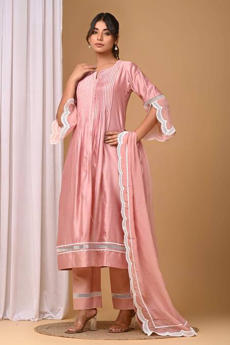 Shop Gulabik Jaipur Peach Chanderi Lace Split V-neck Scallop Embellished Kurta And Pant Set Online at Aza Fashions Shop_Gulabik Jaipur_Peach Chanderi Lace Split V-neck Scallop Embellished Kurta And Pant Set _Online_at_Aza_Fashions