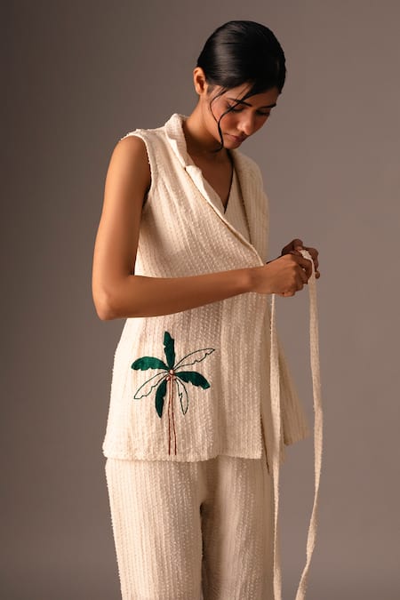 Vanshika Agarwal Label_White Cotton Embroidery Open Neck Palm Jacket Pant Set _at_Aza_Fashions