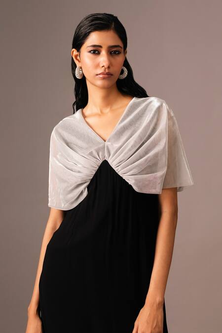 Buy Vanshika Agarwal Label Black Georgette V-neck Colorblock Pleated Dress Online at Aza Fashions Buy_Vanshika Agarwal Label_Black Georgette V-neck Colorblock Pleated Dress _Online_at_Aza_Fashions