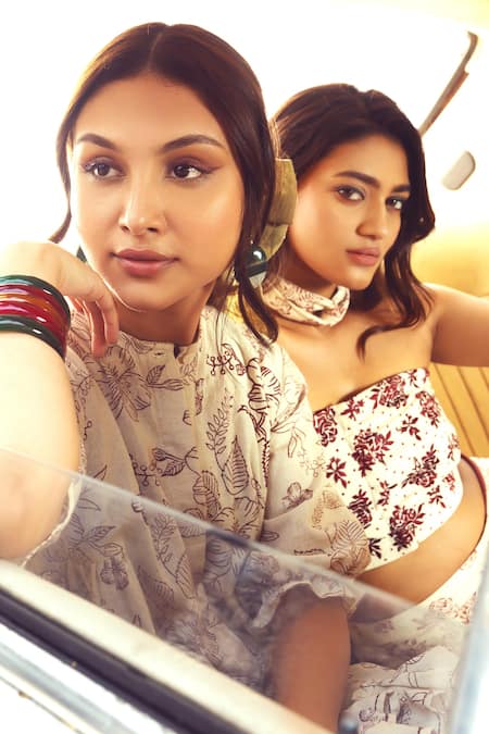 Shop Akashi Clothing Red Cotton Embroidery Square Neck Vintage Rose Top With Pant Shop_Akashi Clothing_Red Cotton Embroidery Square Neck Vintage Rose Top With Pant