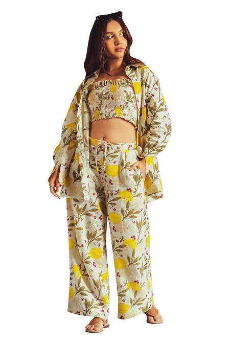 Akashi Clothing_Yellow Kala Cotton Printed Lemon Leaf Collar Shirt With Pant _Online_at_Aza_Fashions