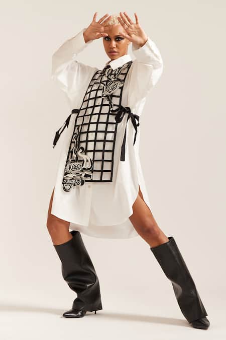 Buy_Mini Sondhi_Black Cotton Applique Collared Shirt Dress With Hand Embroidered Grid Bib 