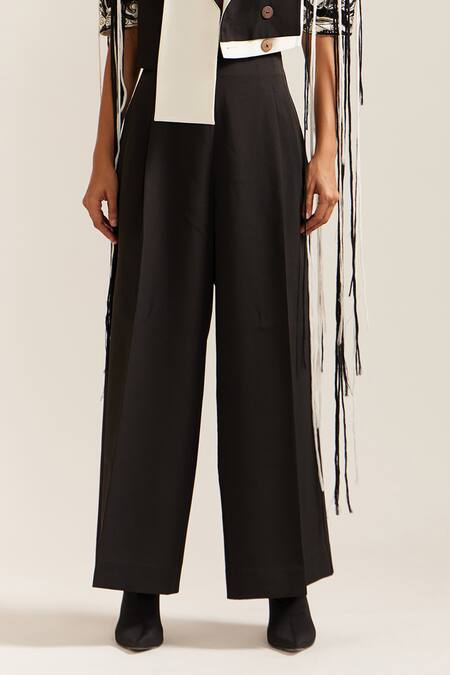 Buy_Mini Sondhi_Black Crepe Embroidery, Cut Work Collared Asymmetric Let Loose Jacket With Pant 