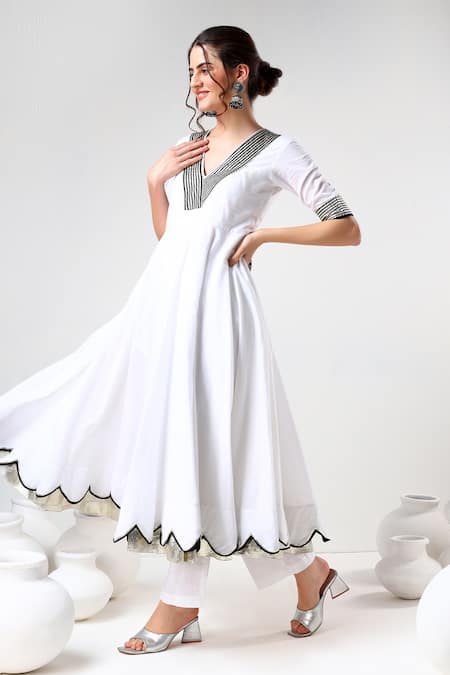 Pomcha Jaipur_White Cotton, Net Gota Patti V-neck Embroidered Anarkali Pant Set _at_Aza_Fashions
