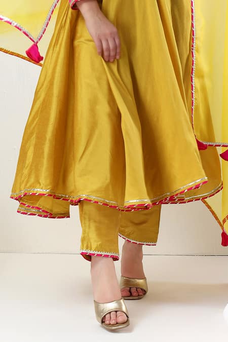 Buy Pomcha Jaipur Yellow Cotton, Silk, Organza Gota Patti, Embroidery V-neck Lace Anarkali Set Online at Aza Fashions Buy_Pomcha Jaipur_Yellow Cotton, Silk, Organza Gota Patti, Embroidery V-neck Lace Anarkali Set _Online_at_Aza_Fashions