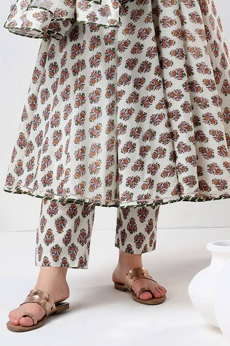 Buy Pomcha Jaipur White Cotton, Net Embroidery, Gota Patti Round Neck Floral Print Anarkali Set Online at Aza Fashions Buy_Pomcha Jaipur_White Cotton, Net Embroidery, Gota Patti Round Neck Floral Print Anarkali Set _Online_at_Aza_Fashions