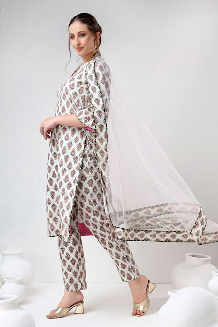 Buy Pomcha Jaipur White Cotton, Net V-neck Straight Floral Print Kurta Pant Set Online at Aza Fashions Buy_Pomcha Jaipur_White Cotton, Net V-neck Straight Floral Print Kurta Pant Set _Online_at_Aza_Fashions