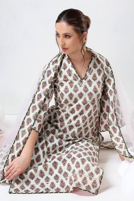 Buy Pomcha Jaipur White Cotton, Net V-neck Straight Floral Print Kurta Pant Set Buy_Pomcha Jaipur_White Cotton, Net V-neck Straight Floral Print Kurta Pant Set
