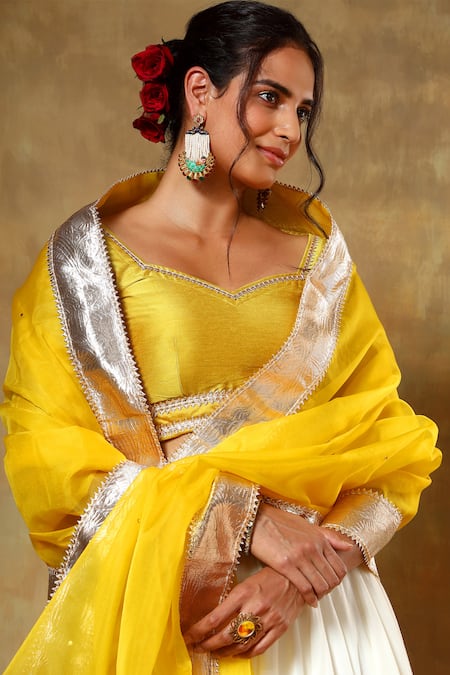 Buy_Pomcha Jaipur_Yellow Cotton, Silk, Organza Lace Off White Lehenga Set _Online_at_Aza_Fashions